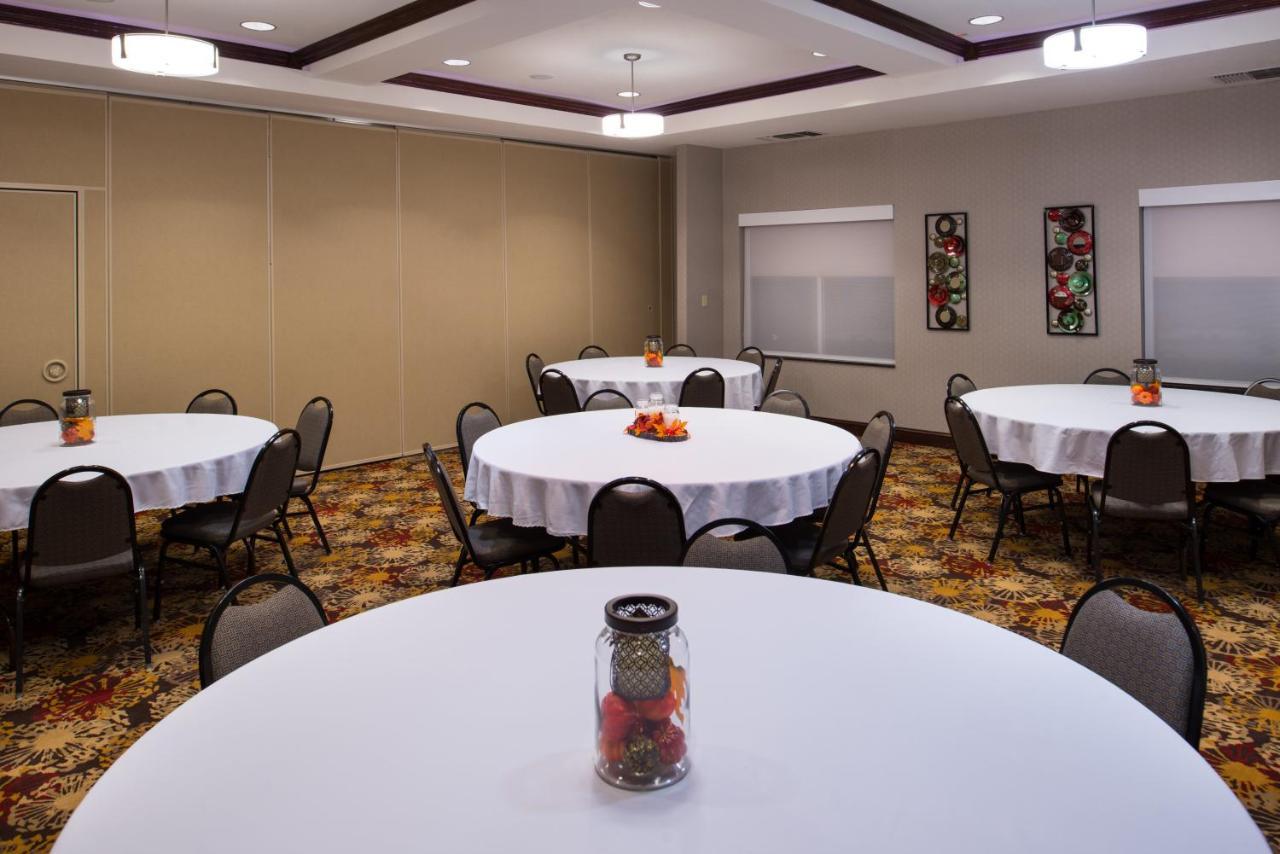 Holiday Inn Express & Suites Pittsburg By Ihg Eksteriør billede