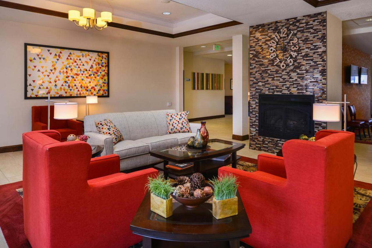Holiday Inn Express & Suites Pittsburg By Ihg Eksteriør billede