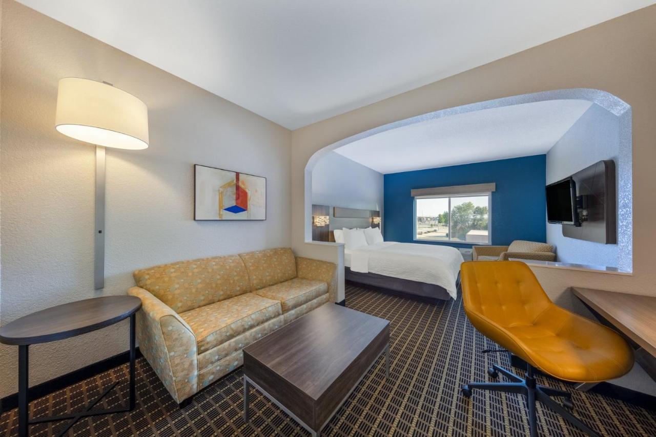 Holiday Inn Express & Suites Pittsburg By Ihg Eksteriør billede