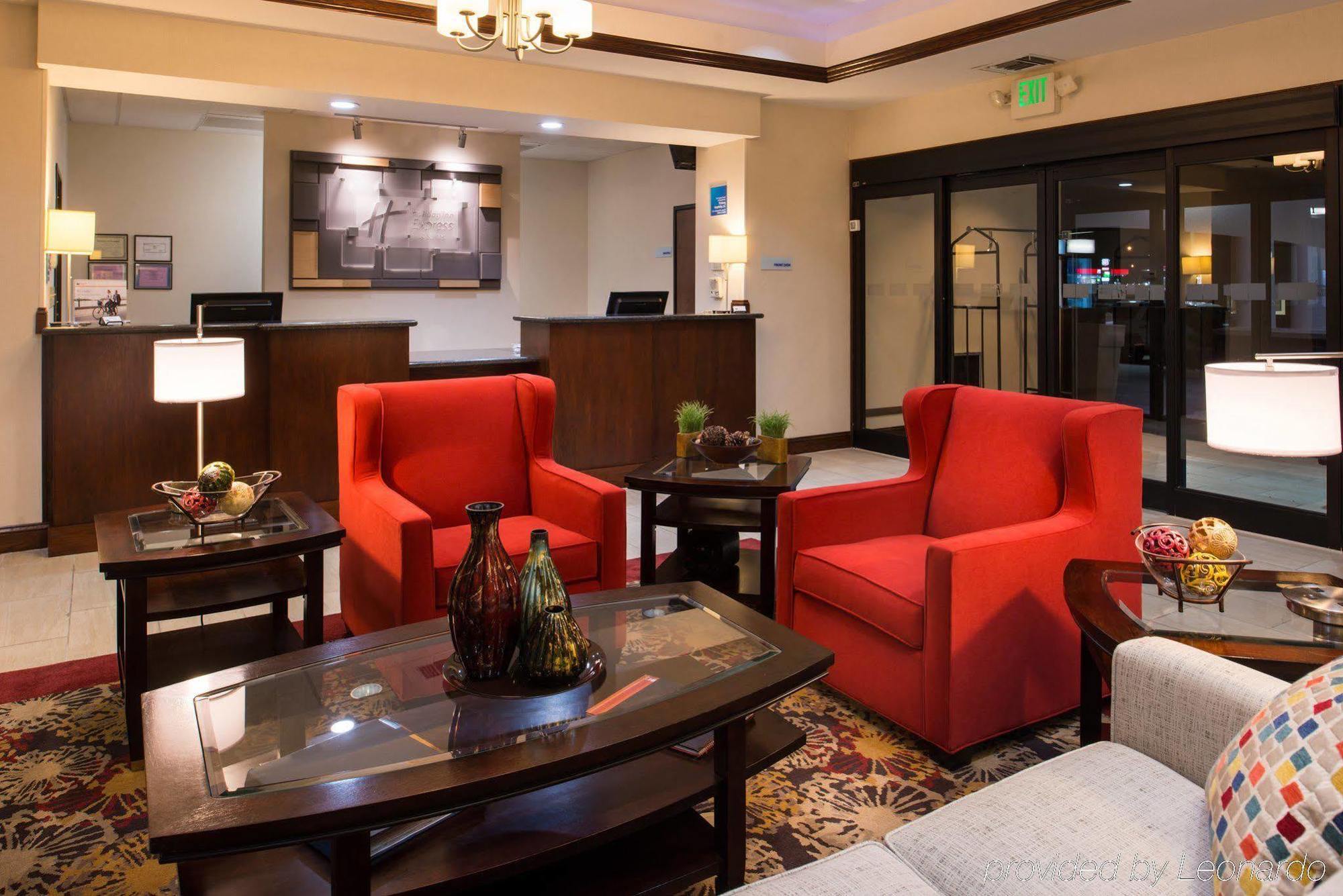 Holiday Inn Express & Suites Pittsburg By Ihg Eksteriør billede