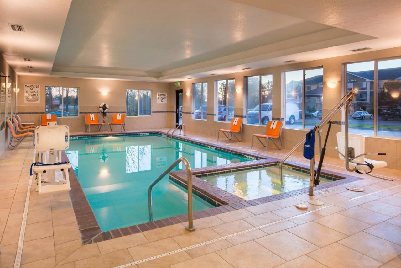 Holiday Inn Express & Suites Pittsburg By Ihg Eksteriør billede