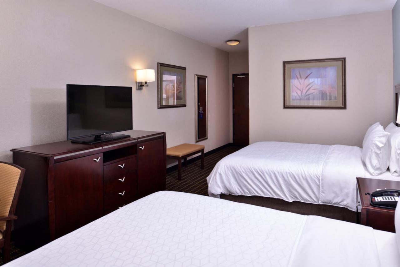 Holiday Inn Express & Suites Pittsburg By Ihg Eksteriør billede
